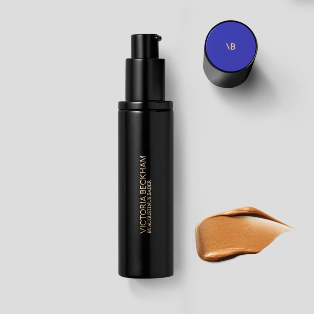 The cell Rejuvenating by Victoria Beckham Black Beauty Product - Picture 3 of 6